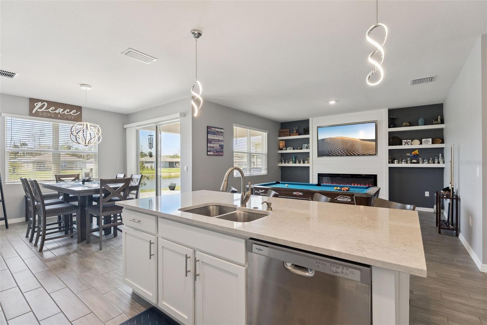 Image 5 of 38 For 1527 Delphi Way