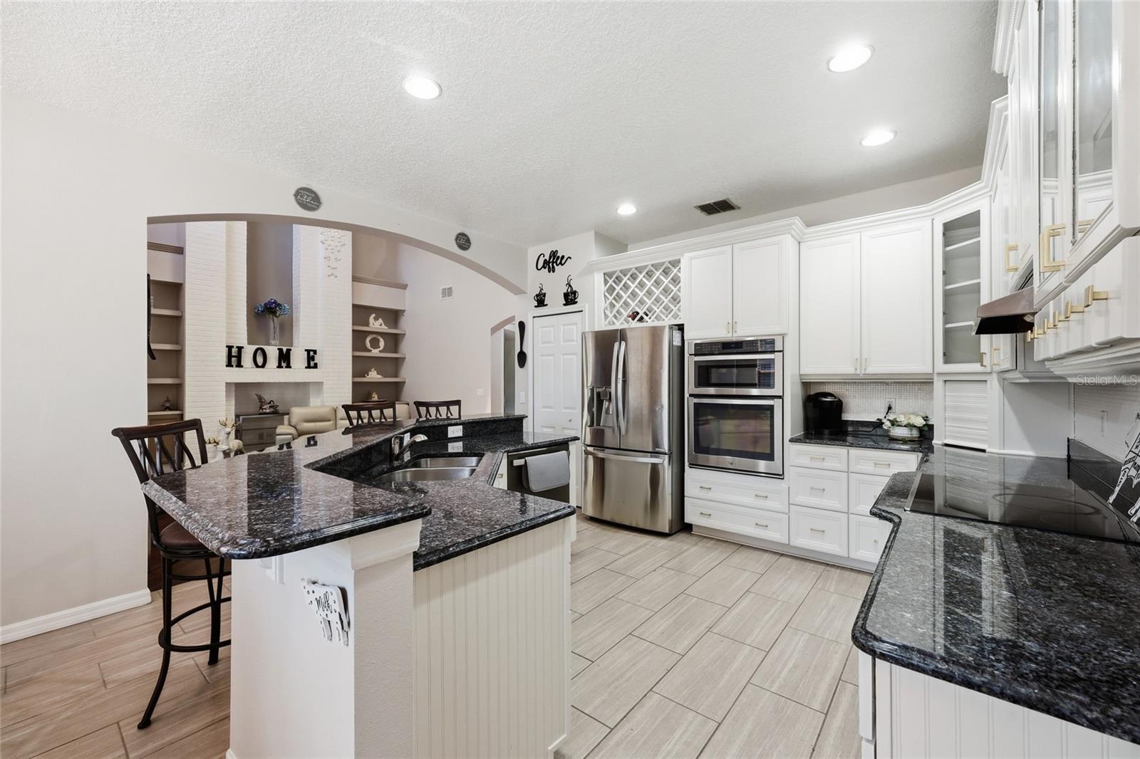 Image 18 of 50 For 9168 Lake Avon Drive