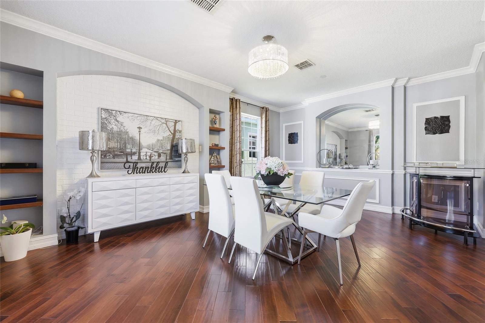 Image 7 of 50 For 9168 Lake Avon Drive