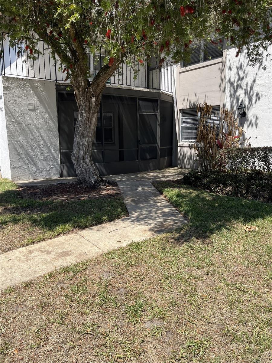 Image 2 of 10 For 143 Windtree Lane R