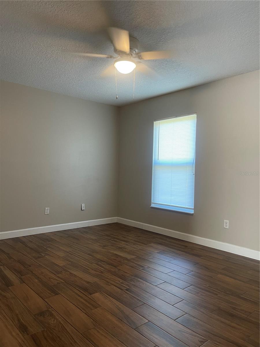 Image 11 of 15 For 18 Starling Drive