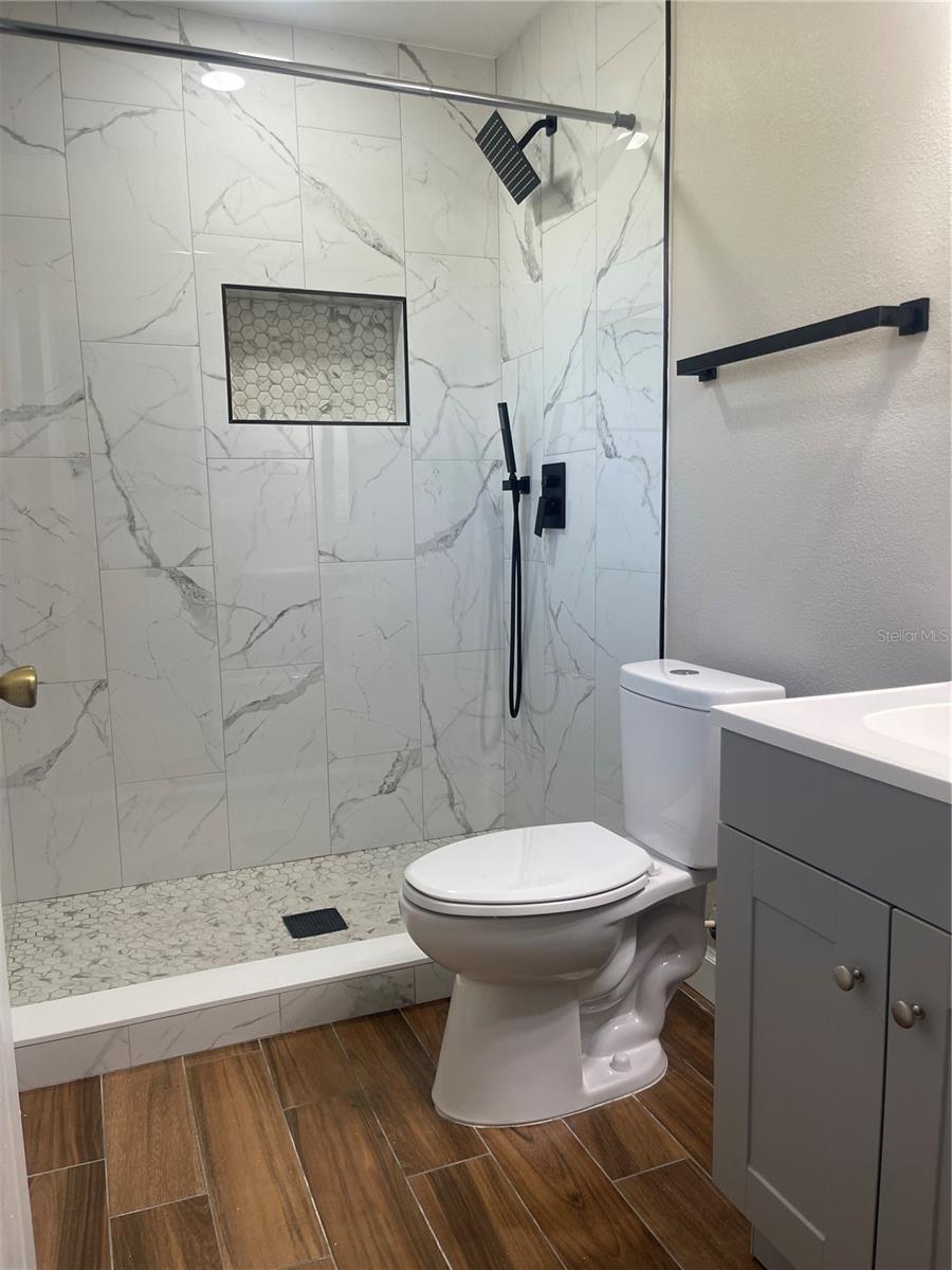 Image 12 of 15 For 18 Starling Drive