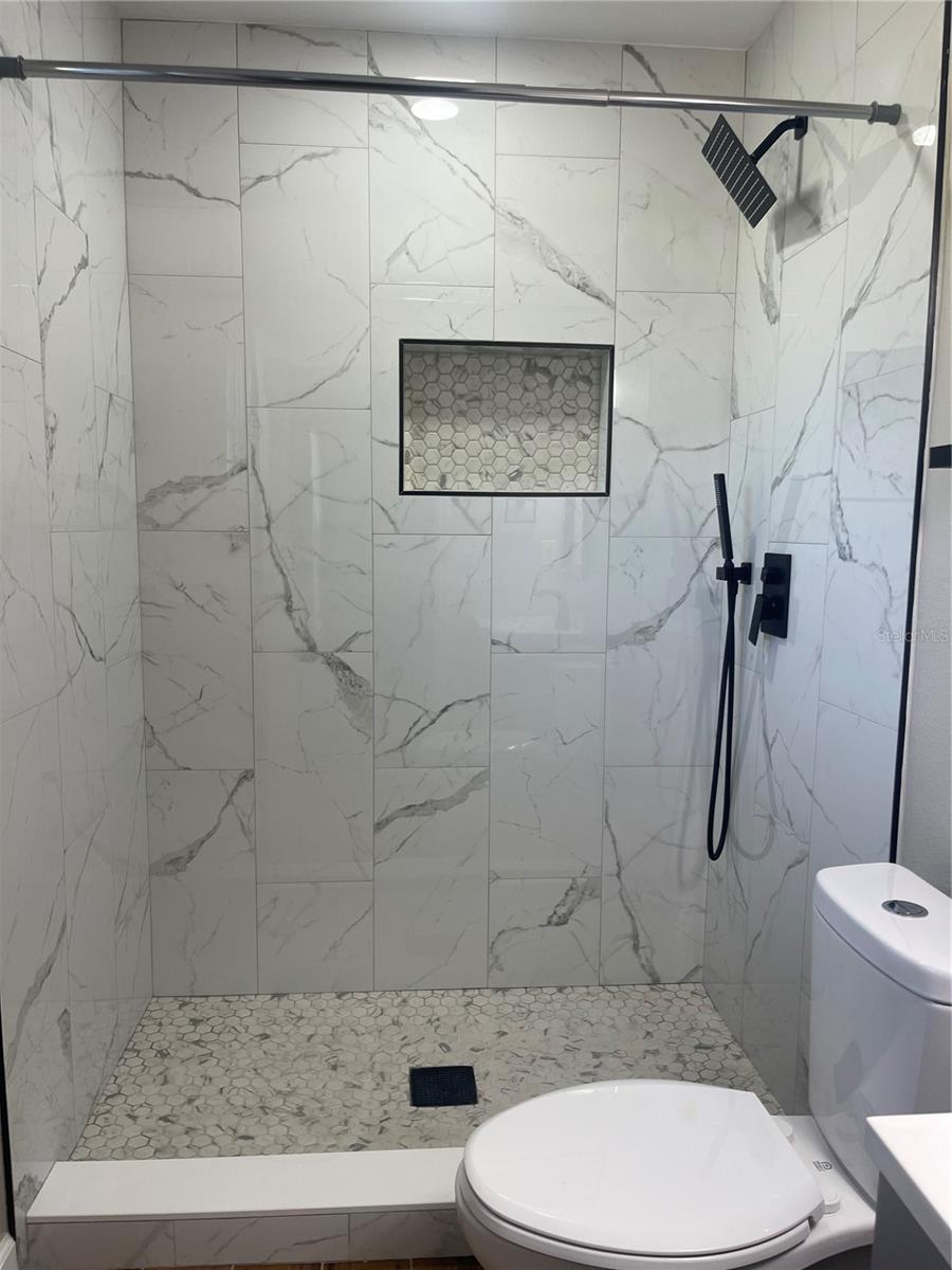 Image 14 of 15 For 18 Starling Drive