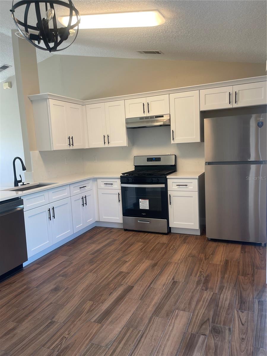 Image 4 of 15 For 18 Starling Drive