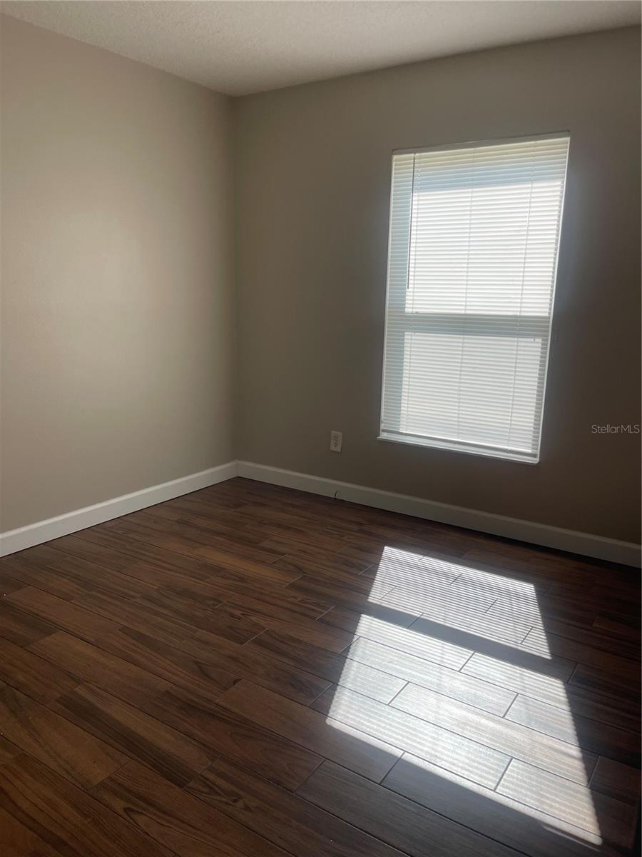 Image 7 of 15 For 18 Starling Drive