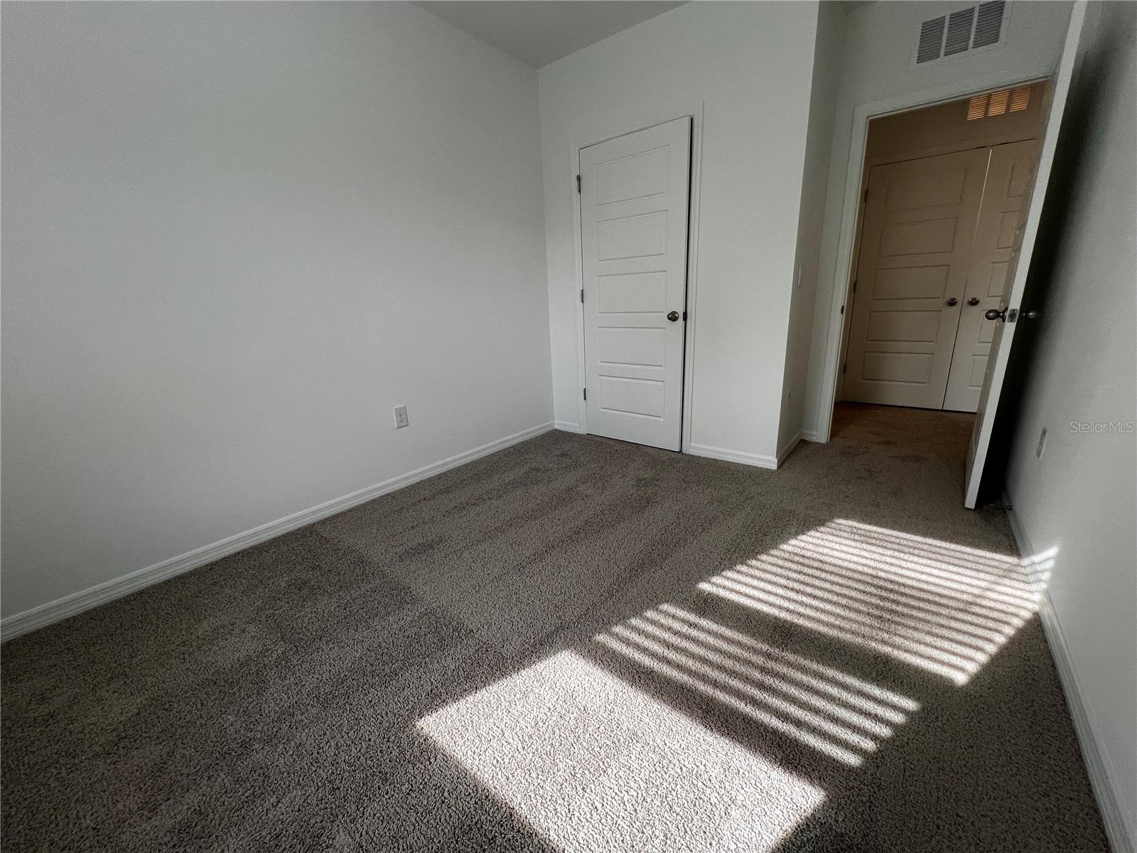 Image 10 of 24 For 2959 Canary Avenue