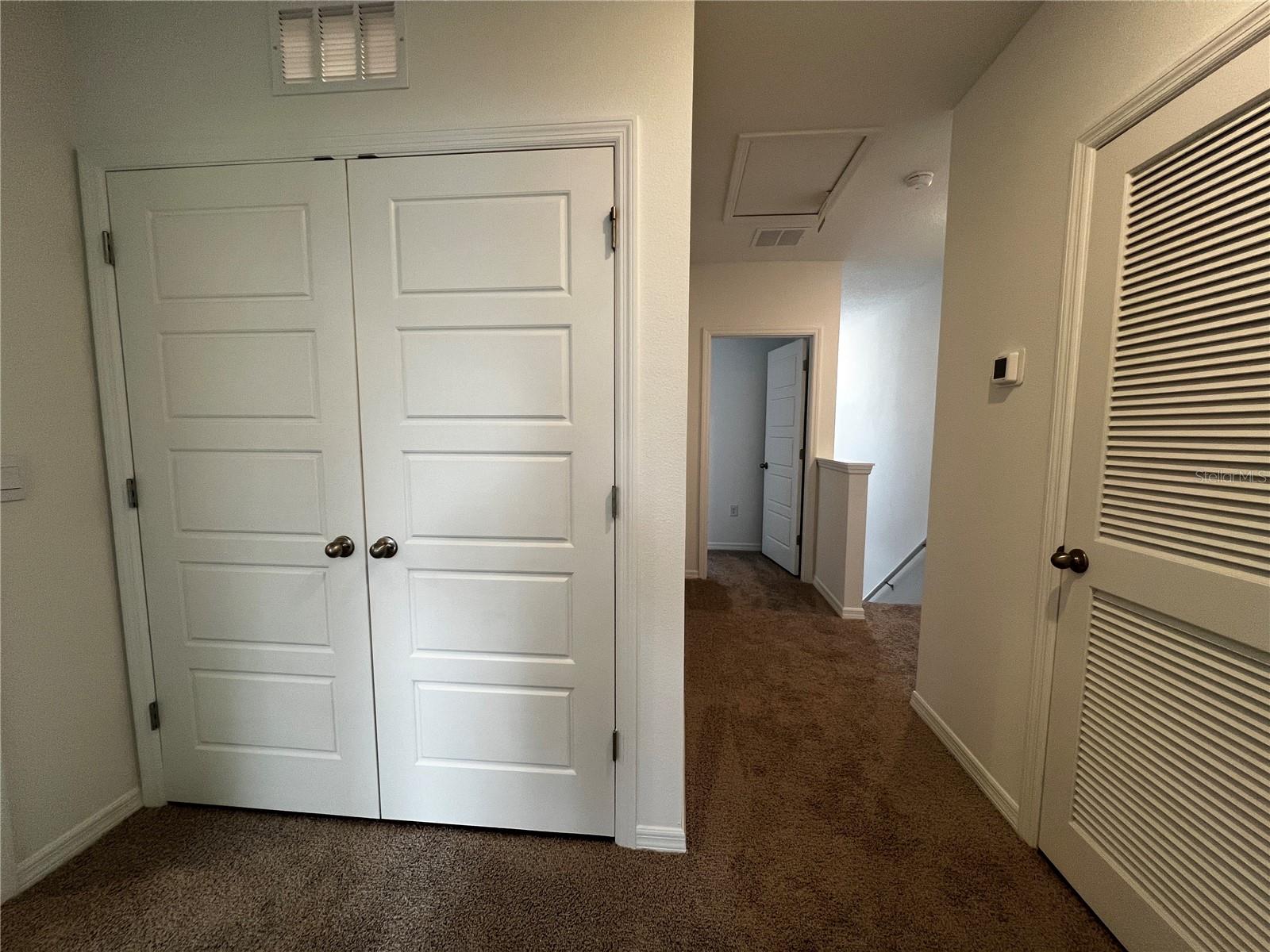 Image 13 of 24 For 2959 Canary Avenue