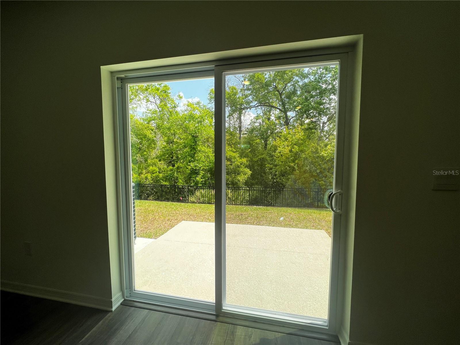 Image 9 of 24 For 2959 Canary Avenue