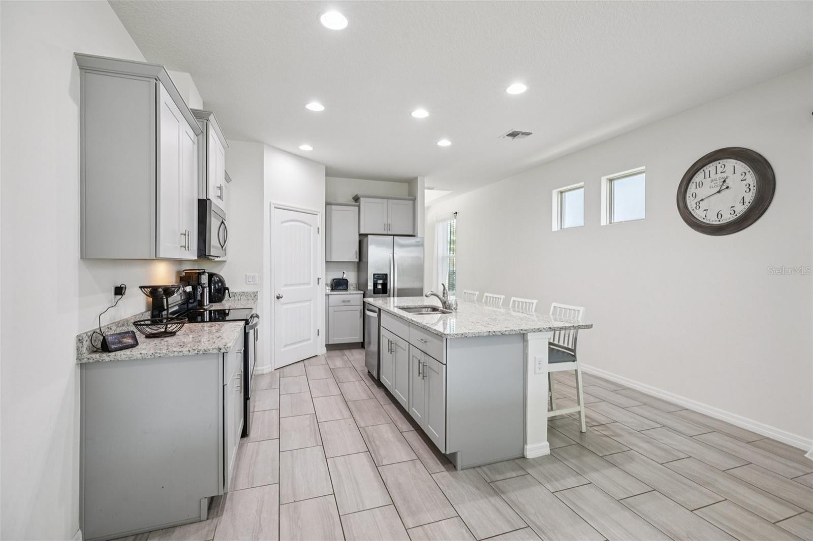 Image 13 of 50 For 16385 Admirals Cove Lane