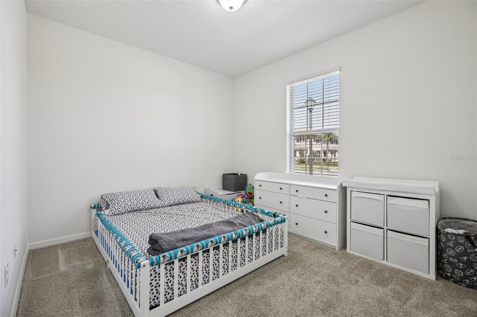 Image 19 of 50 For 16385 Admirals Cove Lane