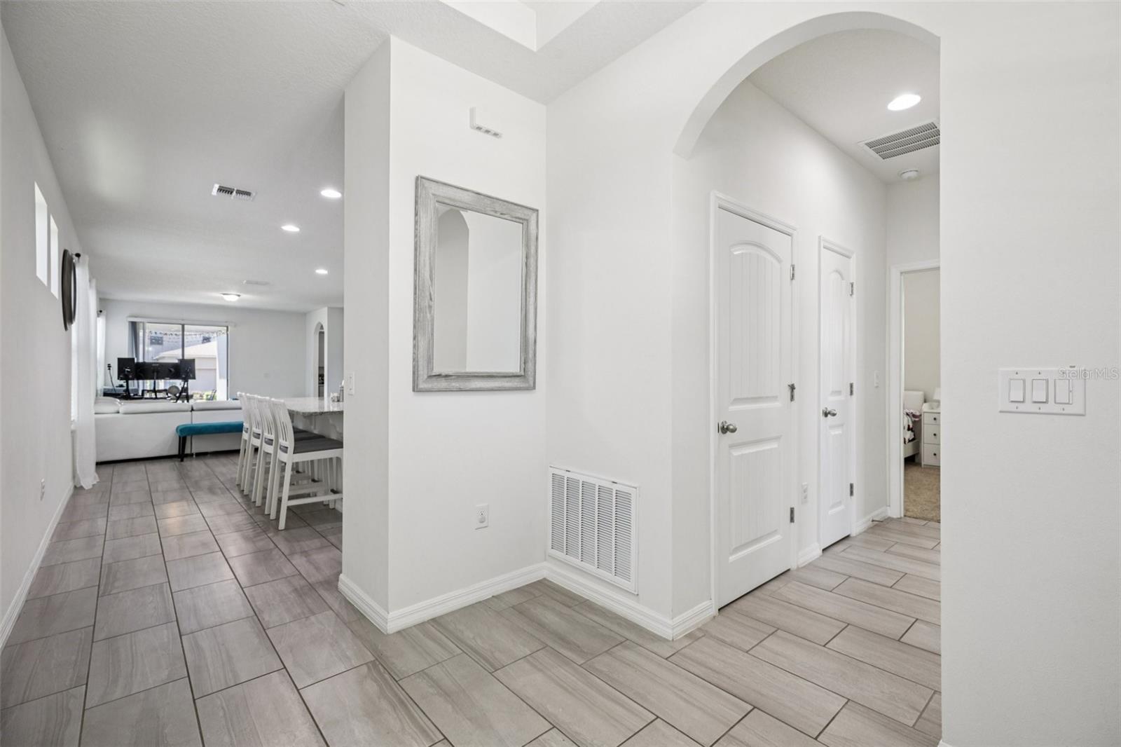 Image 4 of 50 For 16385 Admirals Cove Lane