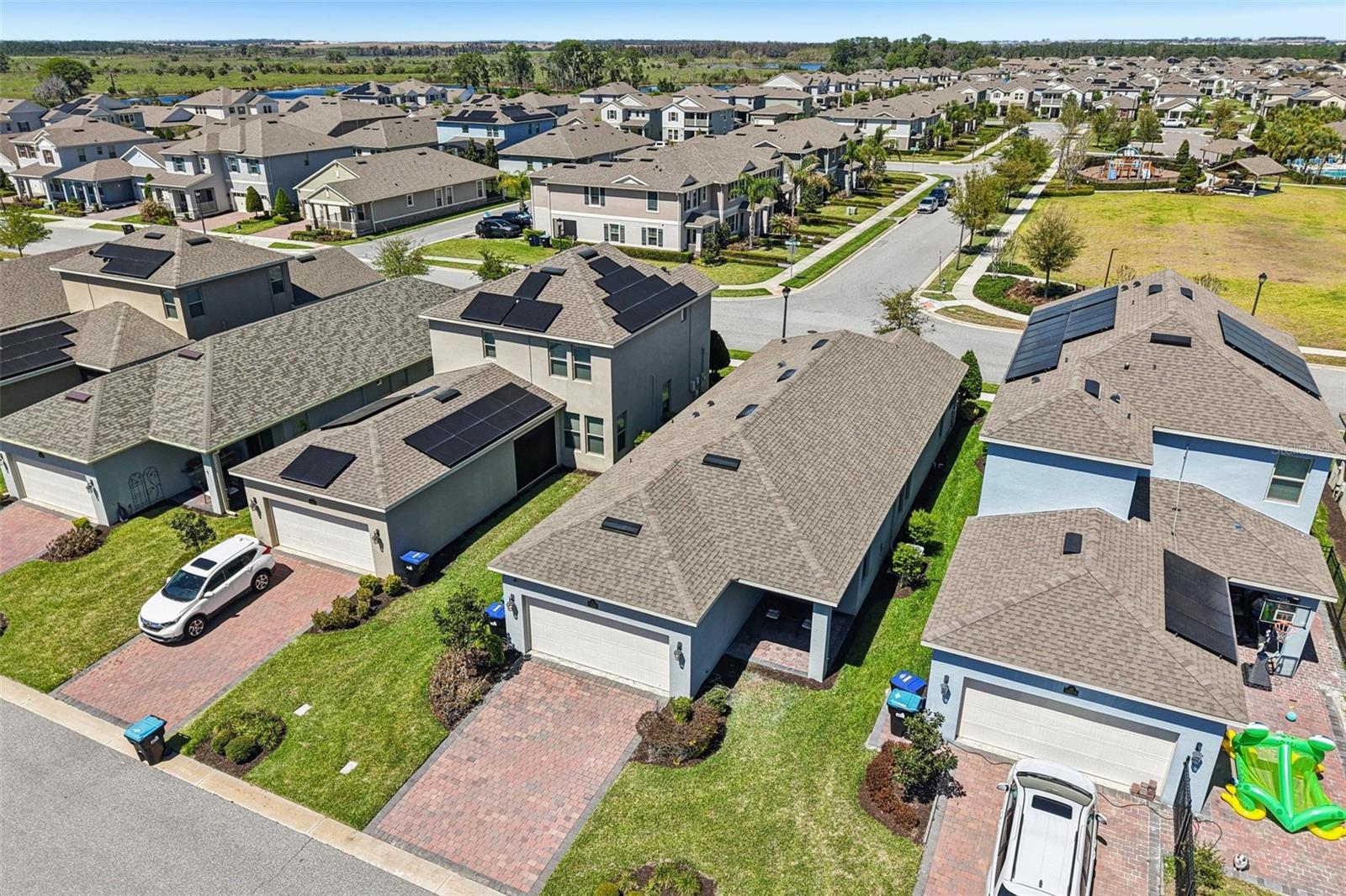 Image 42 of 50 For 16385 Admirals Cove Lane