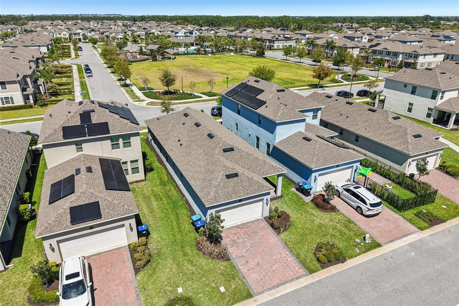 Image 44 of 50 For 16385 Admirals Cove Lane