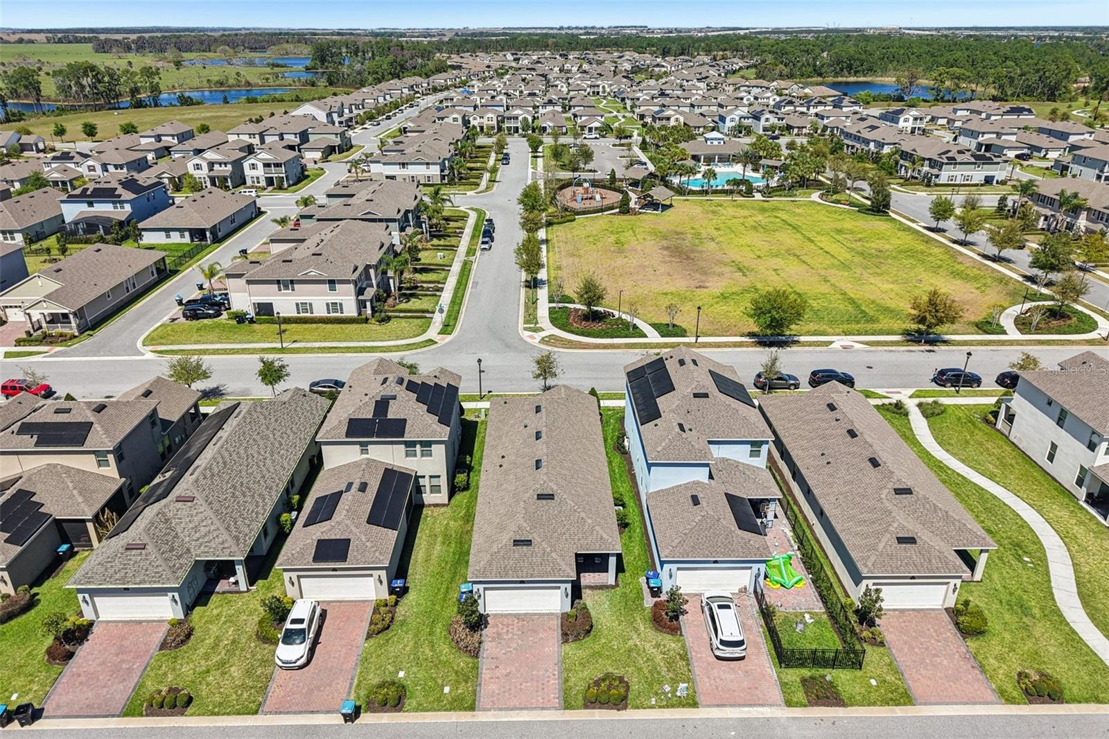 Image 45 of 50 For 16385 Admirals Cove Lane