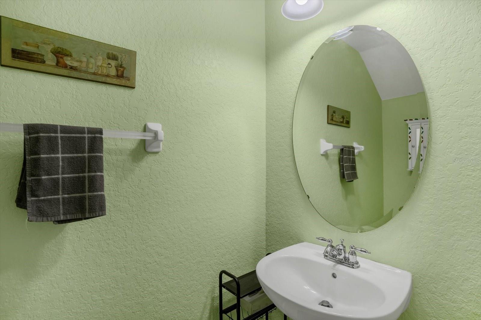 Image 9 of 29 For 1120 Rock Harbor Avenue