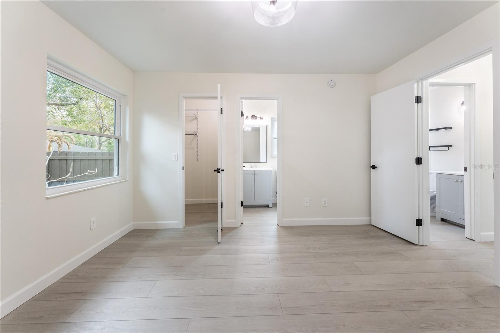 Image 16 of 28 For 104 Glenwood Avenue