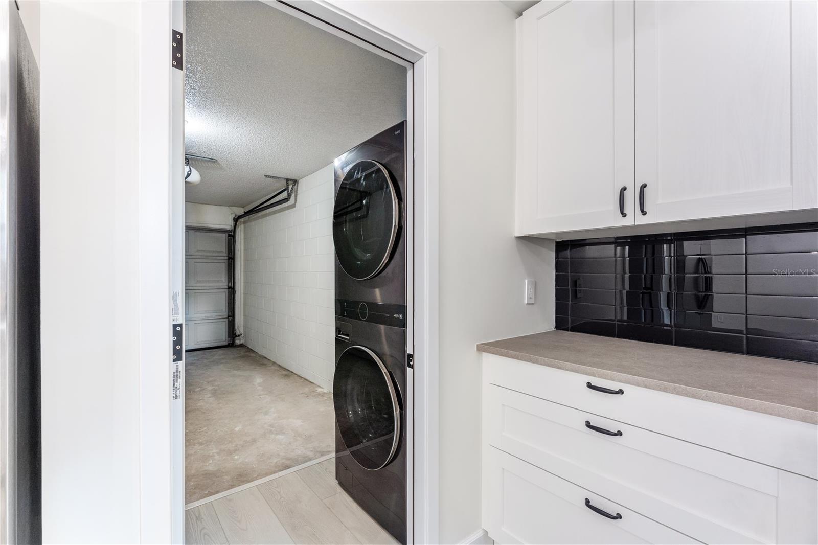 Image 25 of 28 For 104 Glenwood Avenue