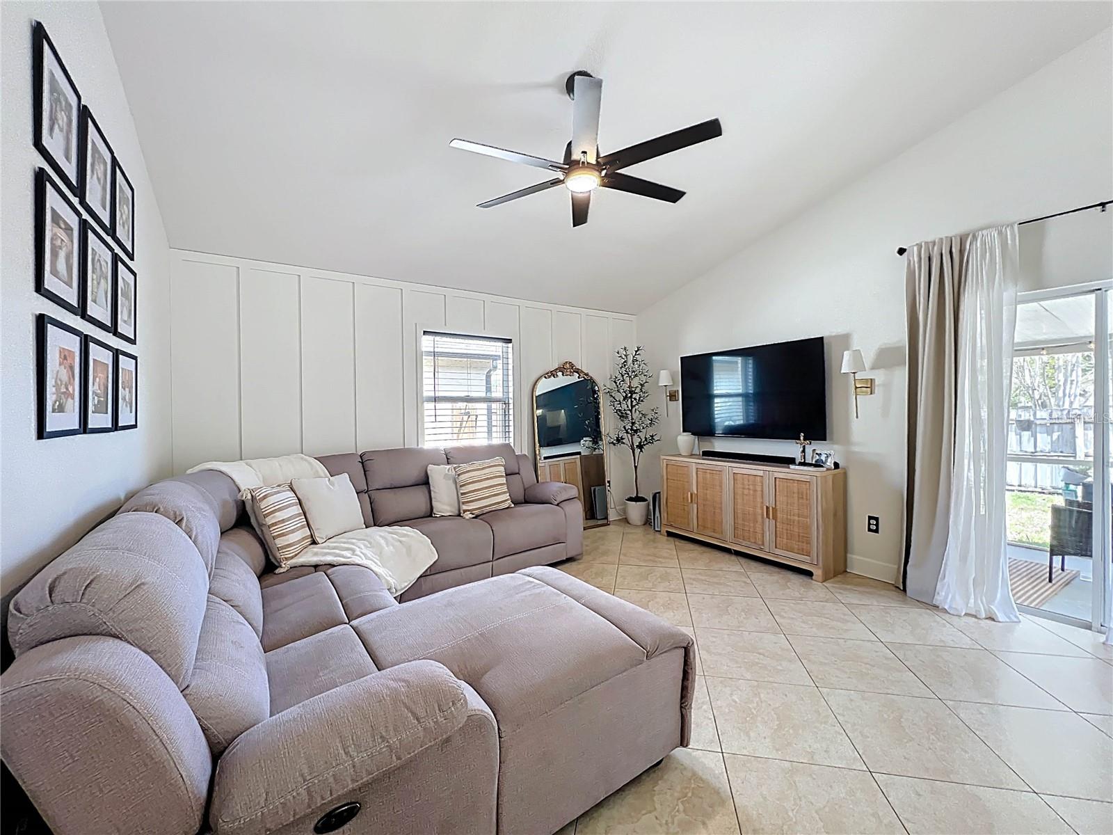 Image 14 of 37 For 1243 Whispering Winds Court