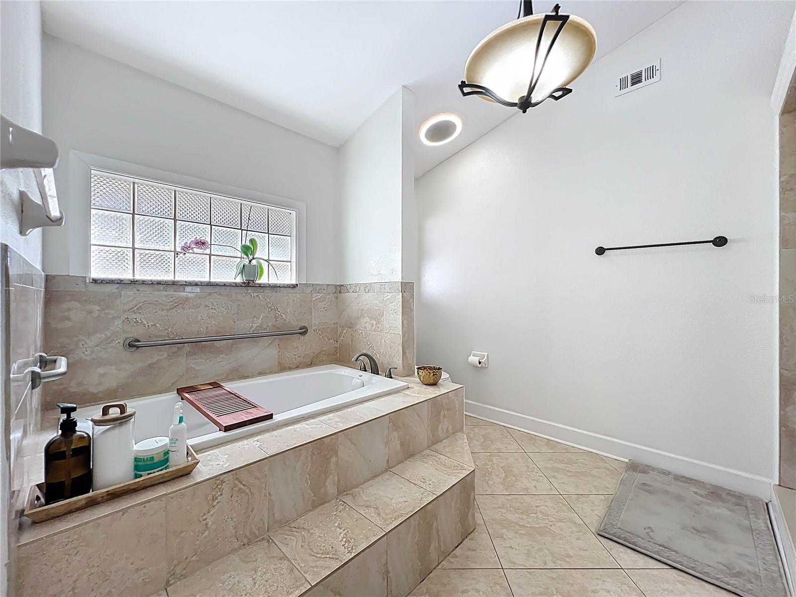 Image 27 of 37 For 1243 Whispering Winds Court