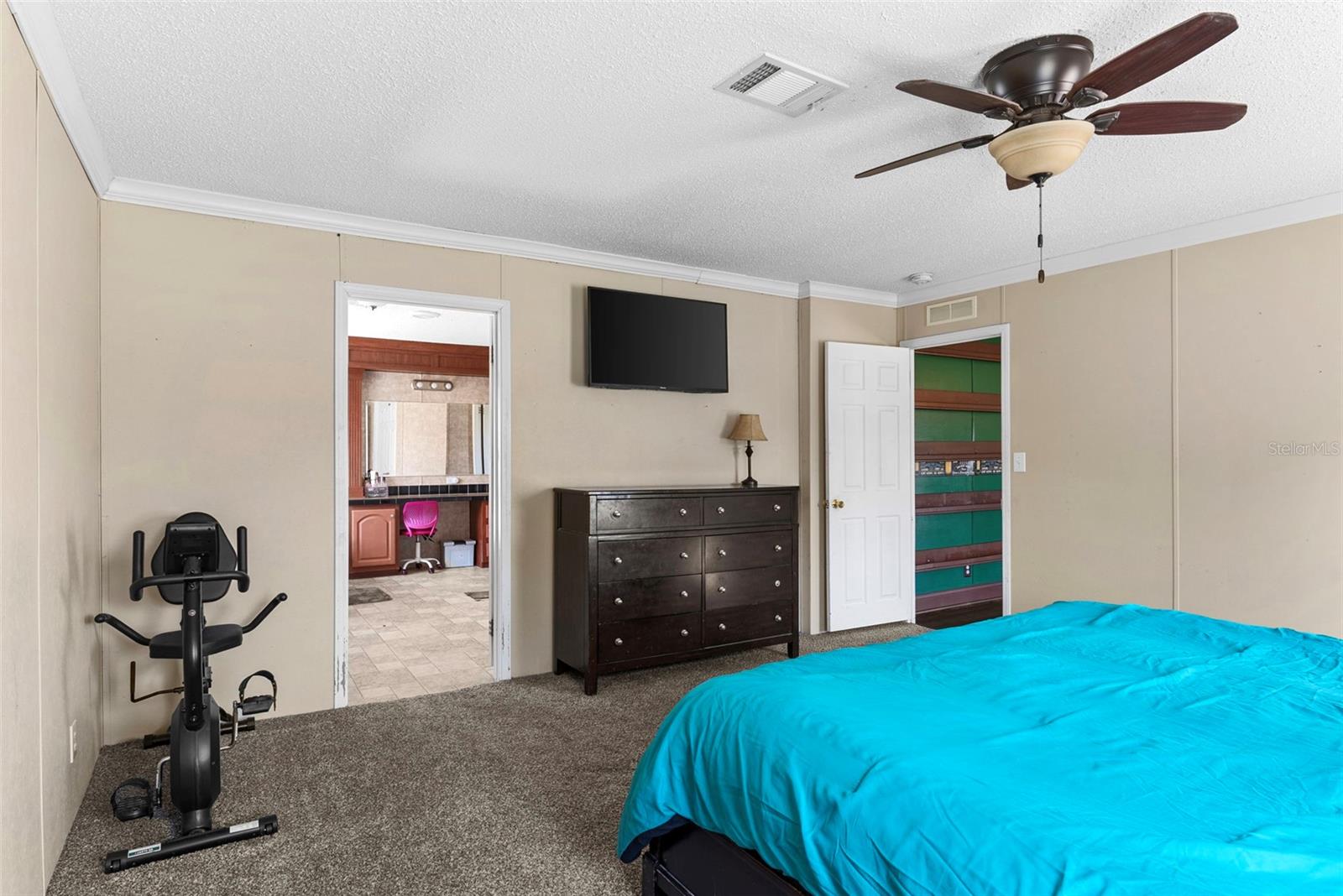 Image 16 of 49 For 8155 121st Place