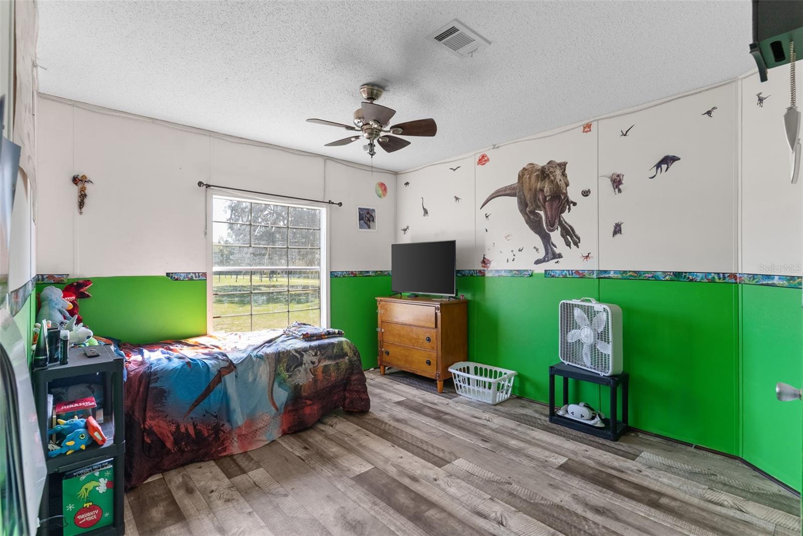 Image 24 of 49 For 8155 121st Place