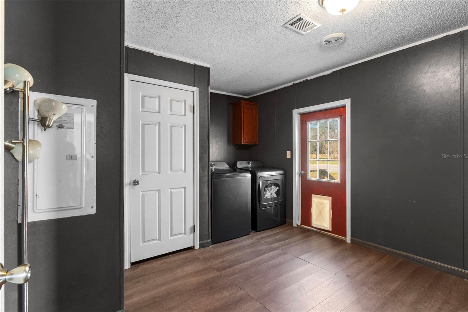 Image 29 of 49 For 8155 121st Place