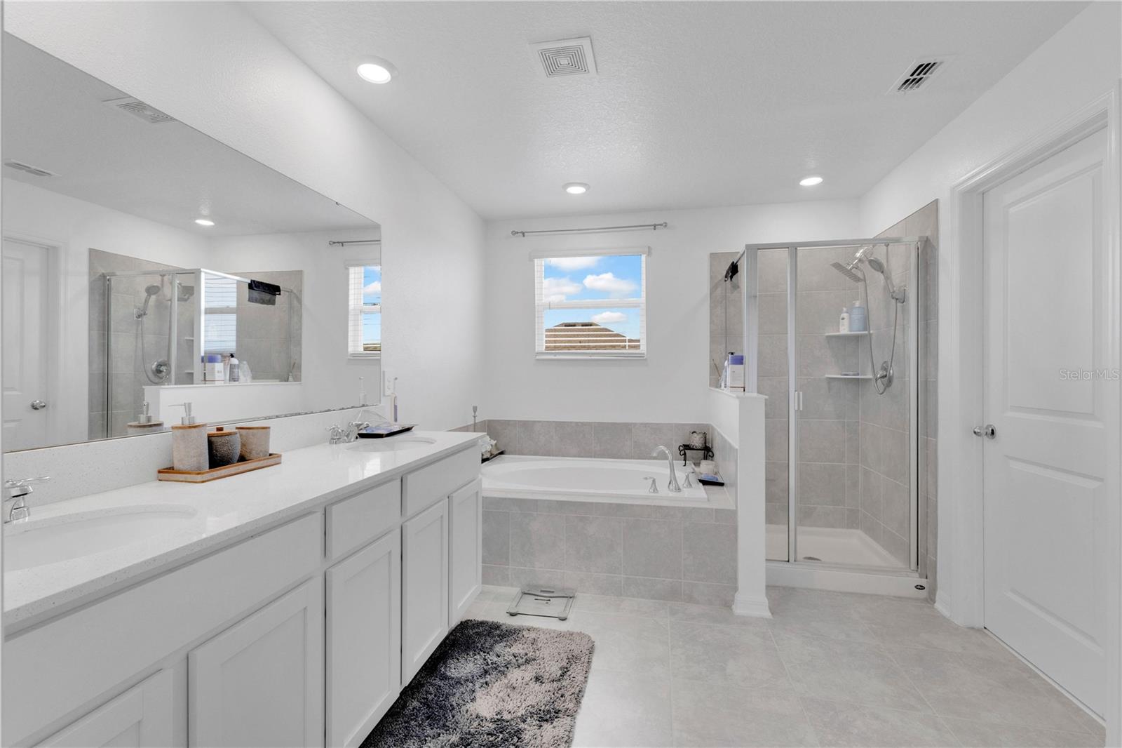 Image 13 of 37 For 4212 Pebbles Throw Drive