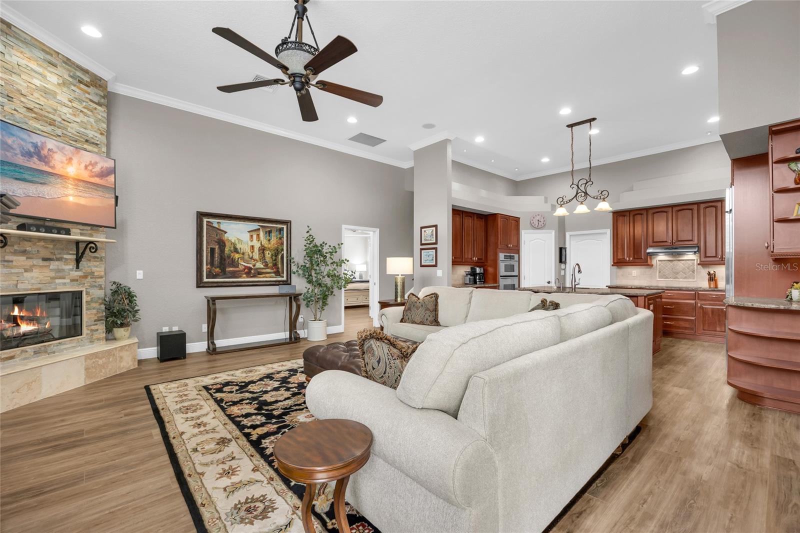 Image 21 of 66 For 8738 Great Cove Drive