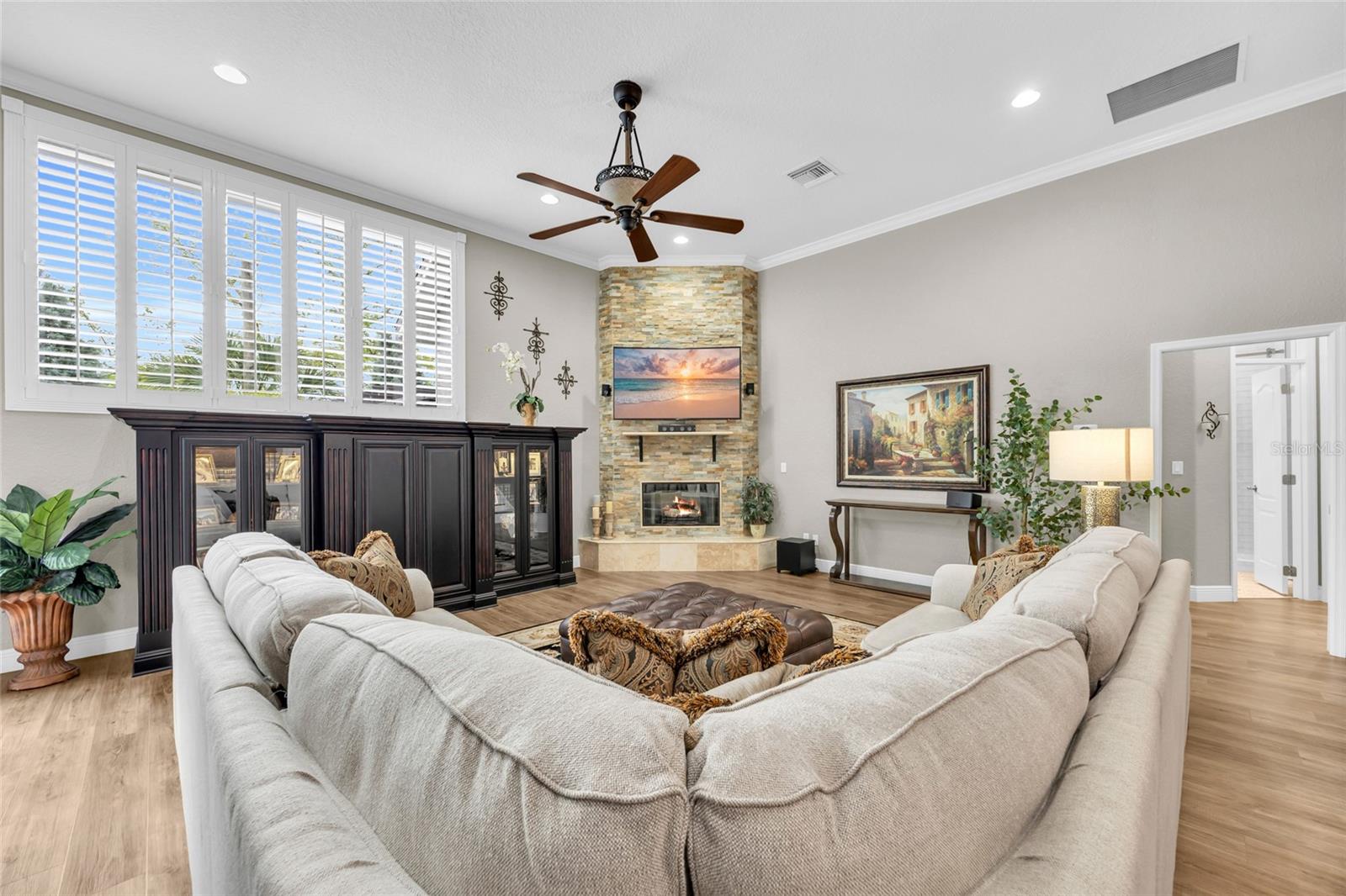 Image 22 of 66 For 8738 Great Cove Drive