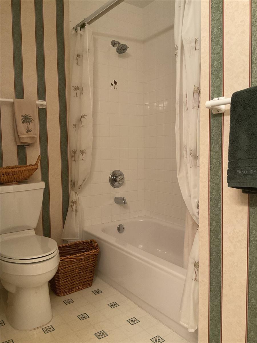 Image 11 of 13 For 8598 60th Circle