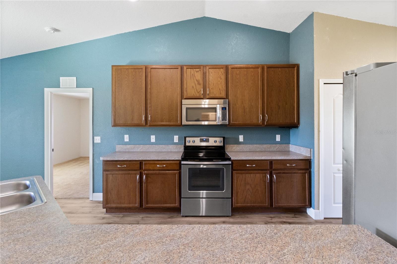 Image 15 of 43 For 4749 Magnolia Preserve Avenue