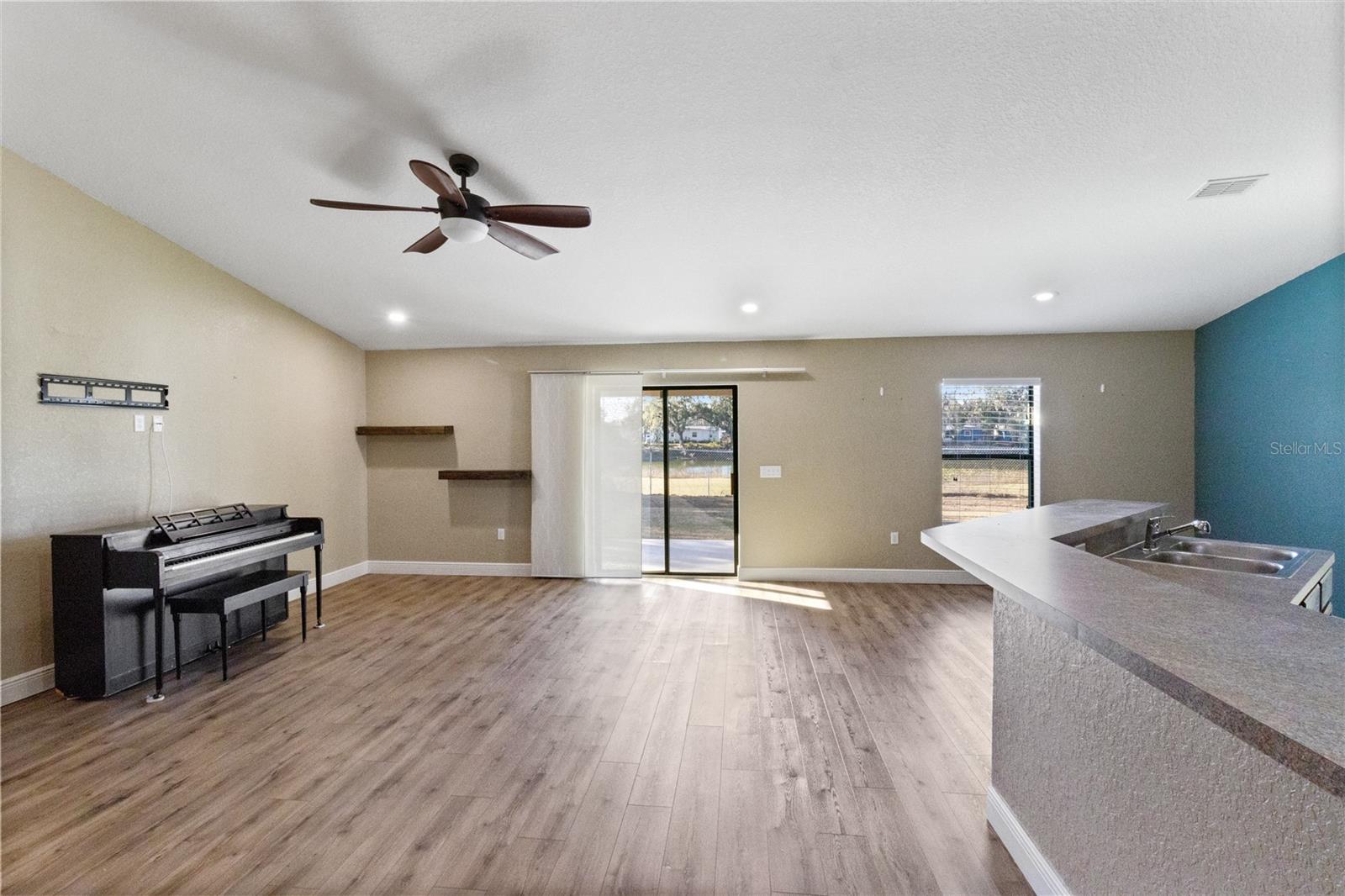 Image 28 of 43 For 4749 Magnolia Preserve Avenue