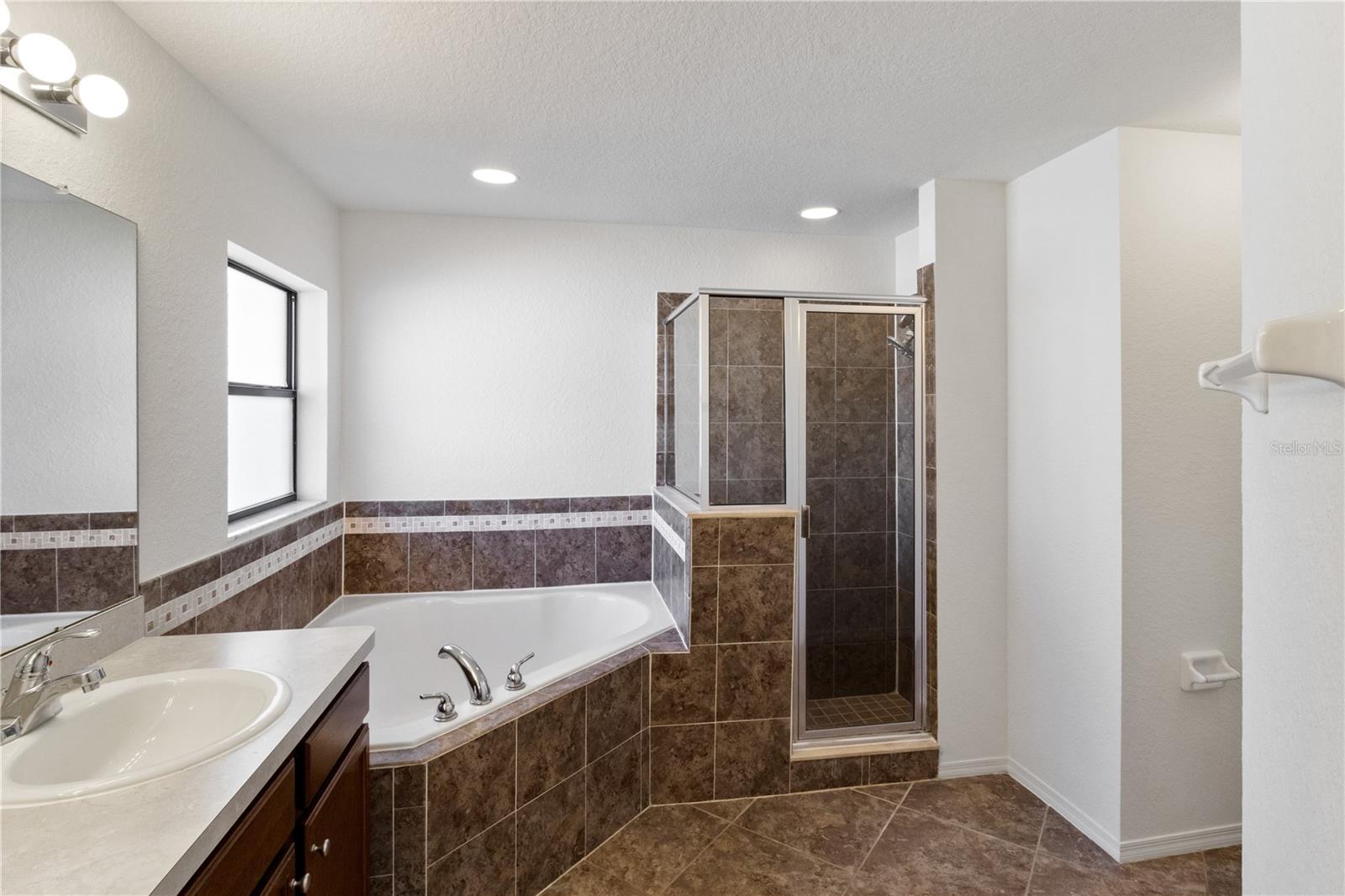 Image 38 of 43 For 4749 Magnolia Preserve Avenue