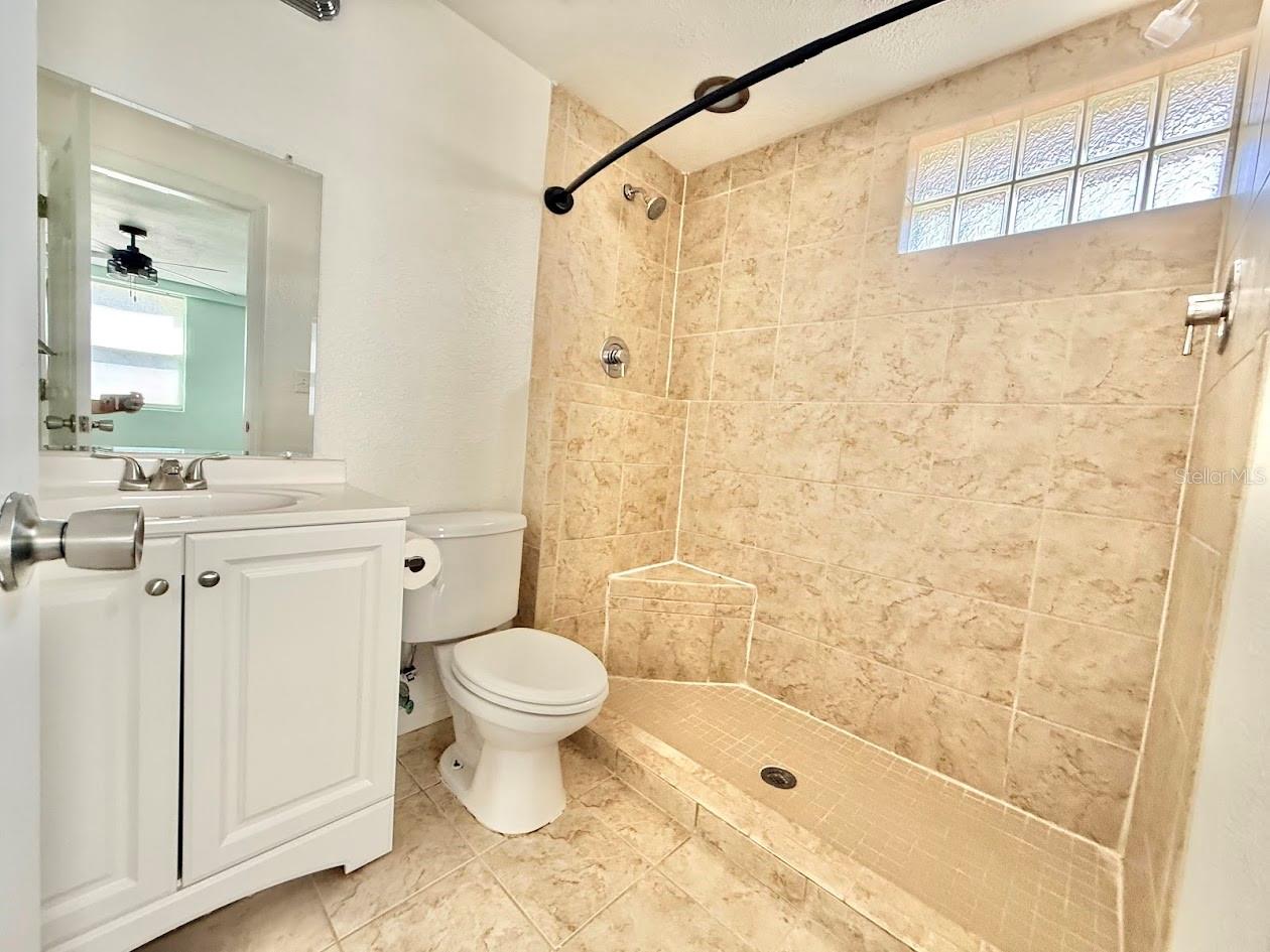 Image 7 of 17 For 115 Chesley Avenue