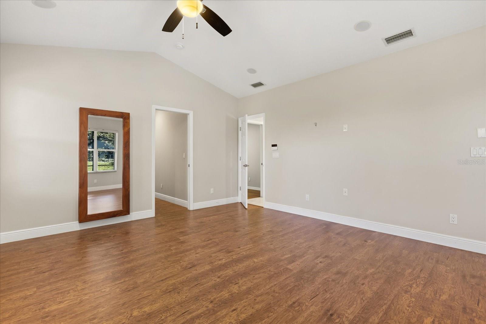 Image 32 of 46 For 11424 Cypress Hill Street