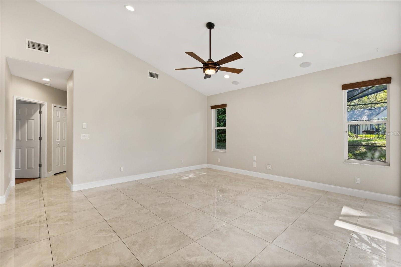 Image 5 of 46 For 11424 Cypress Hill Street