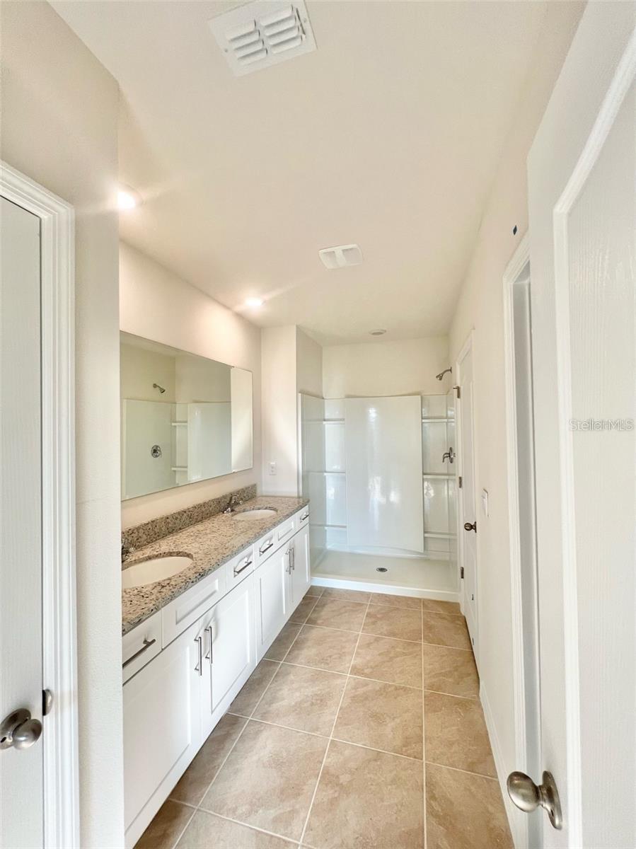 Image 13 of 14 For 285 Caryota Court