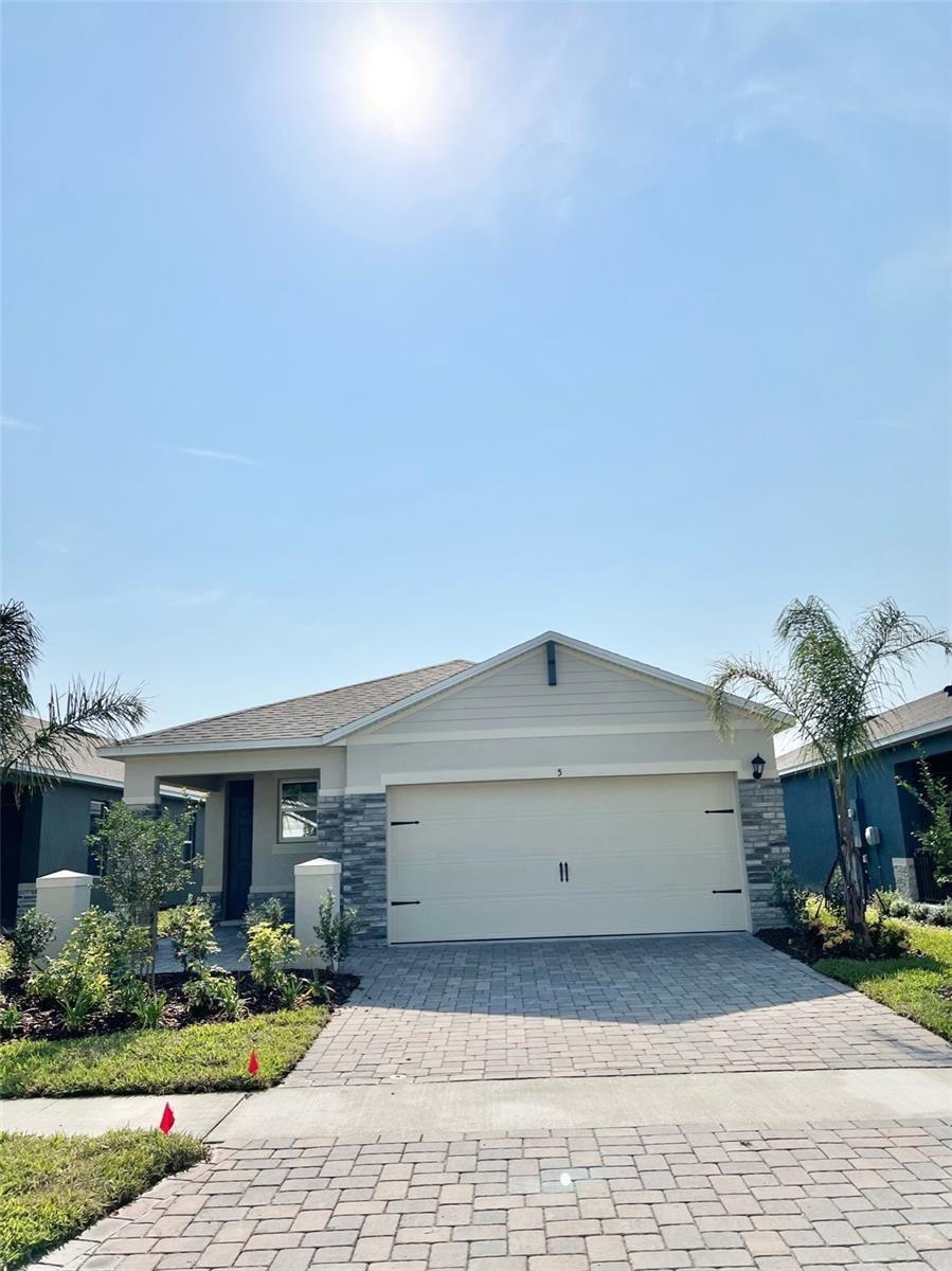 Image 2 of 14 For 285 Caryota Court