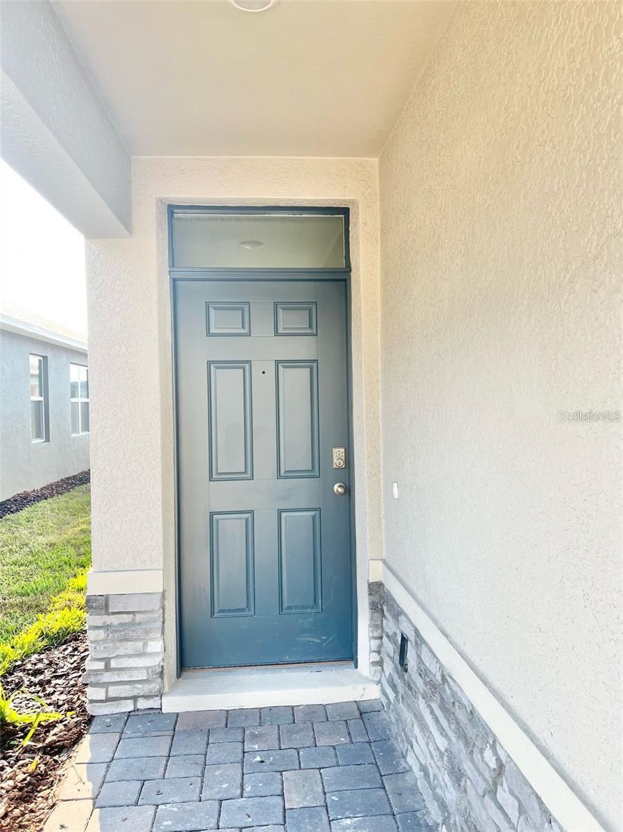 Image 3 of 14 For 285 Caryota Court