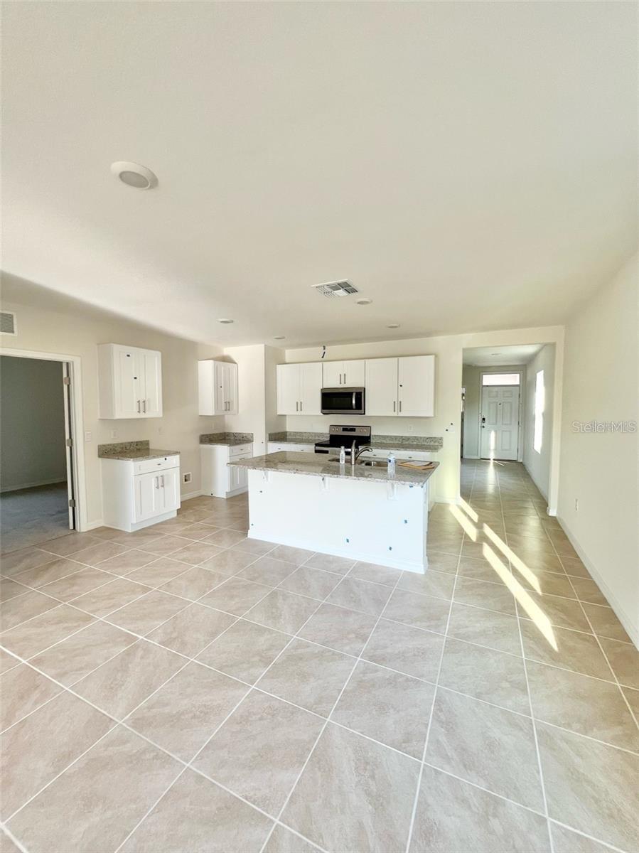 Image 8 of 14 For 285 Caryota Court