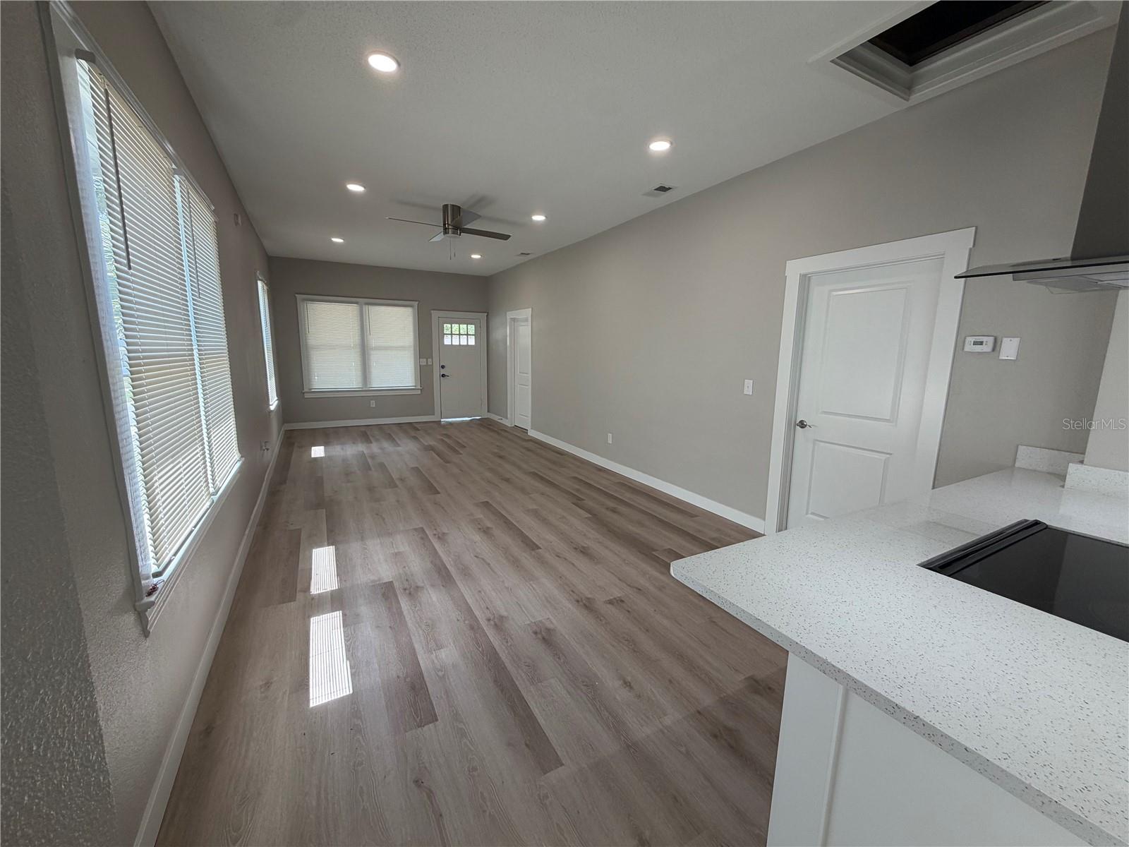 Image 22 of 39 For 205 13th Street