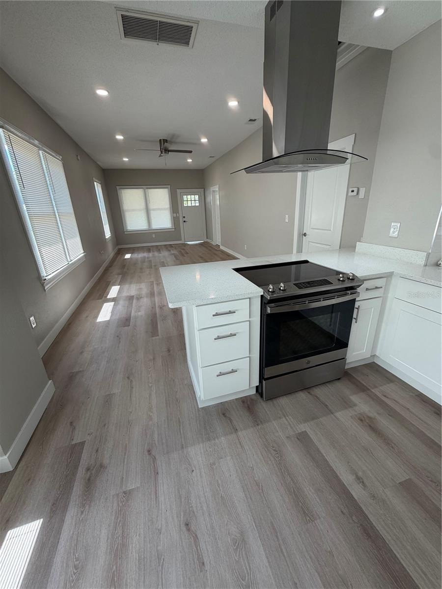 Image 24 of 39 For 205 13th Street