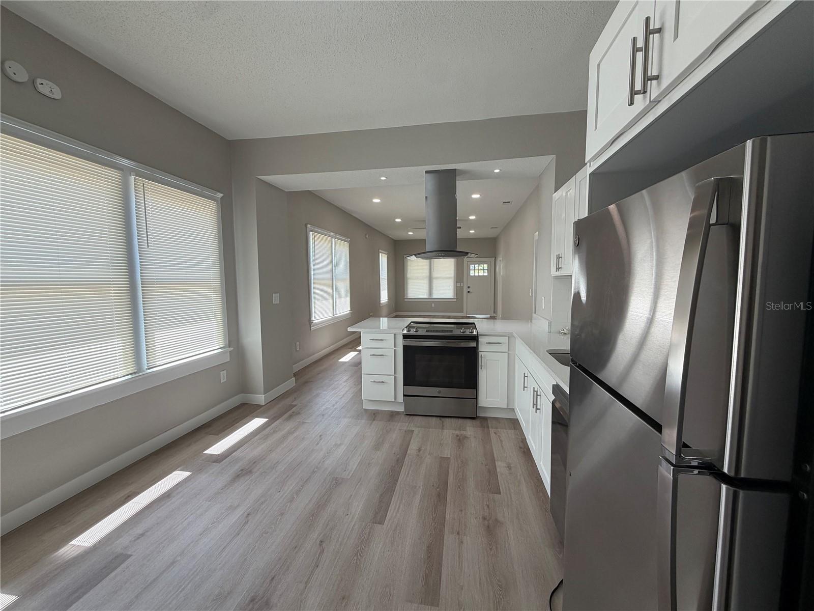 Image 26 of 39 For 205 13th Street