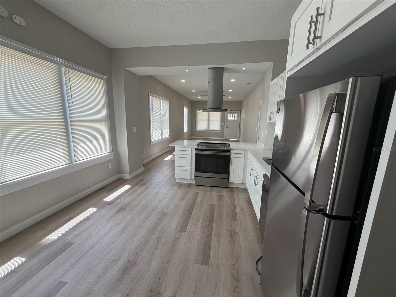 Image 27 of 39 For 205 13th Street