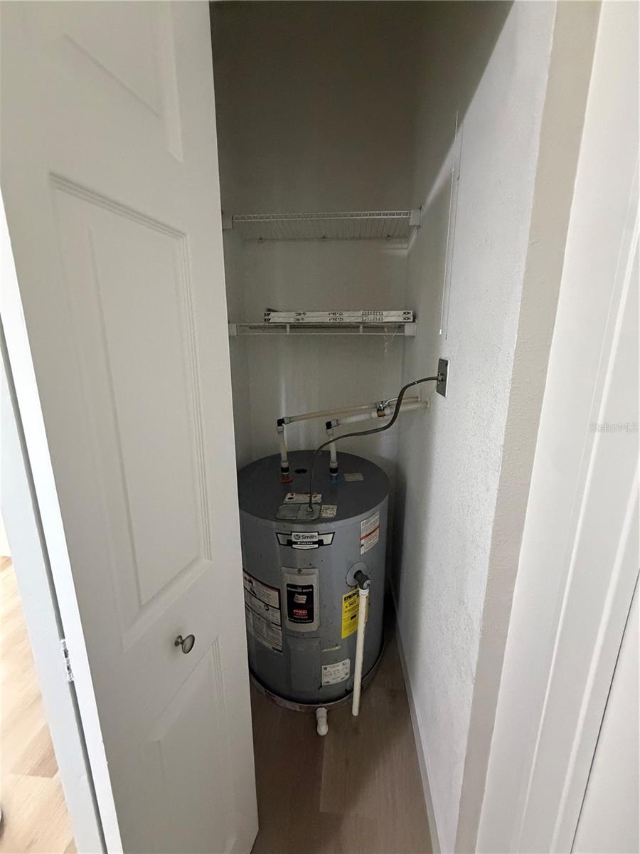 Image 29 of 39 For 205 13th Street