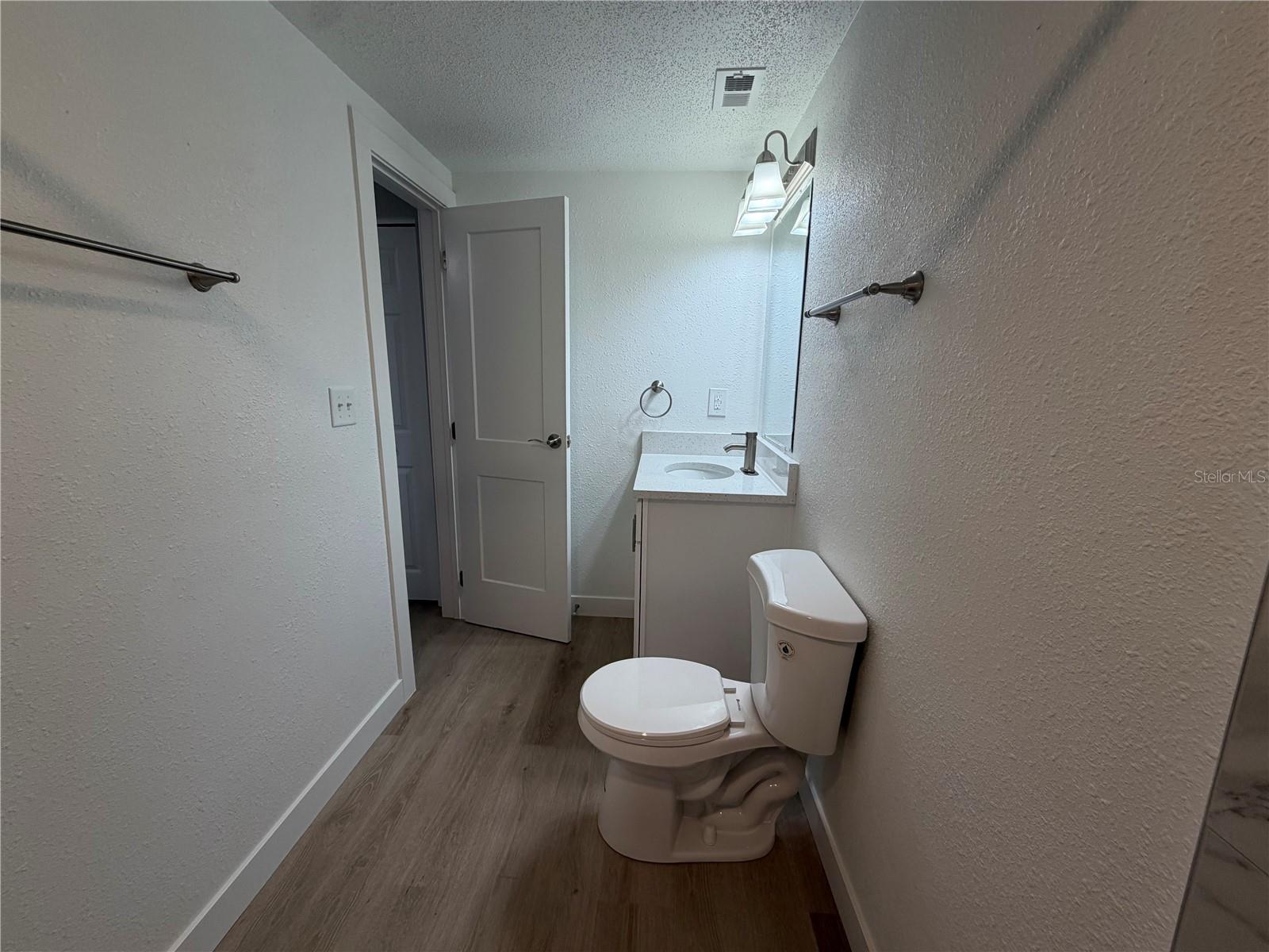 Image 31 of 39 For 205 13th Street