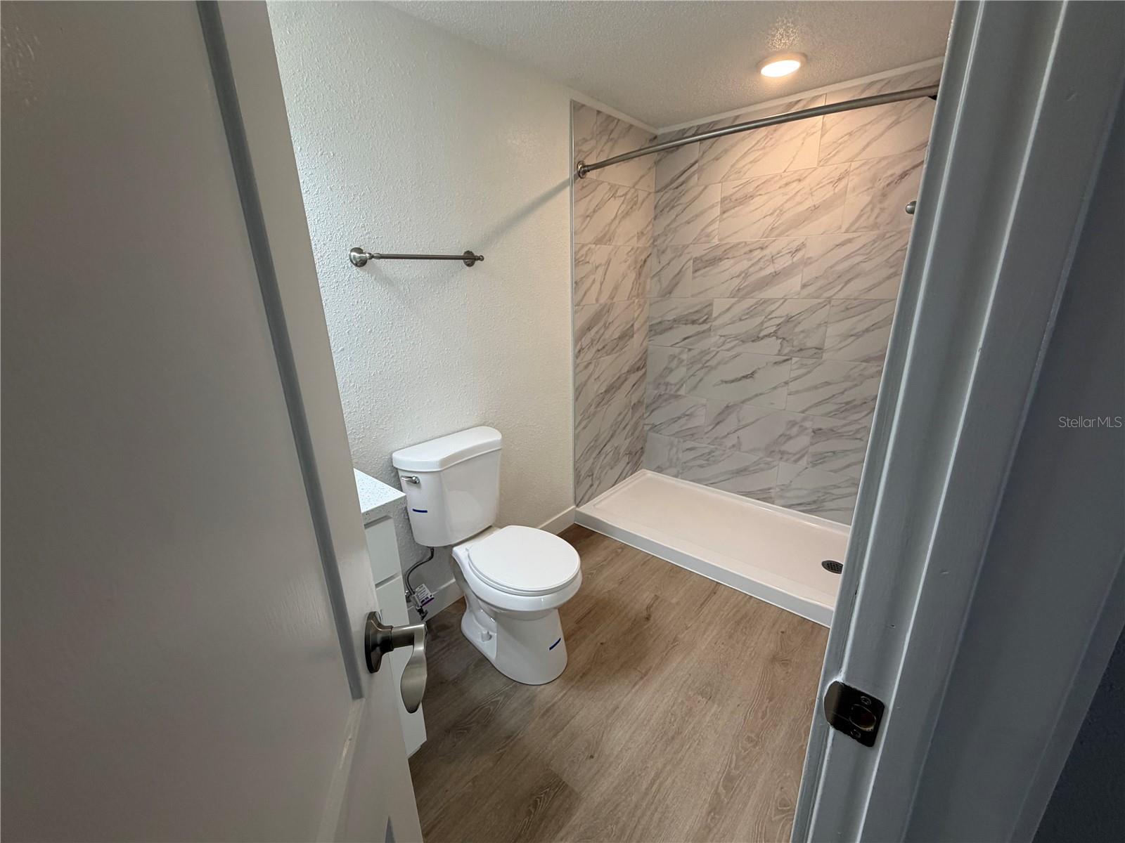 Image 33 of 39 For 205 13th Street