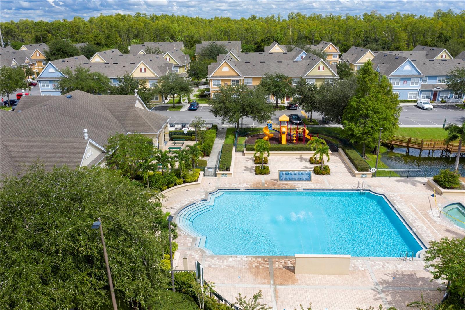 Image 18 of 31 For 4011 Venetian Bay Drive 106