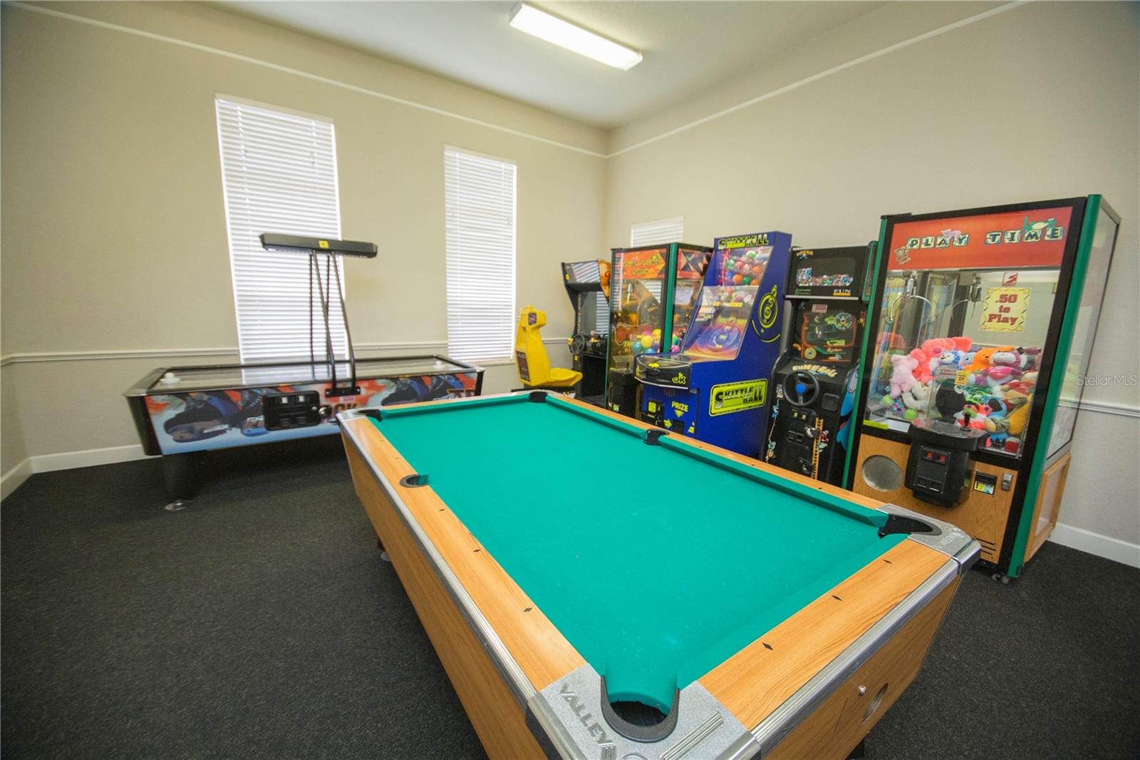 Image 28 of 31 For 4011 Venetian Bay Drive 106