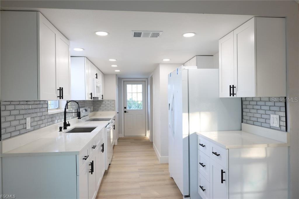 Image 10 of 31 For 3906 28th Street Sw